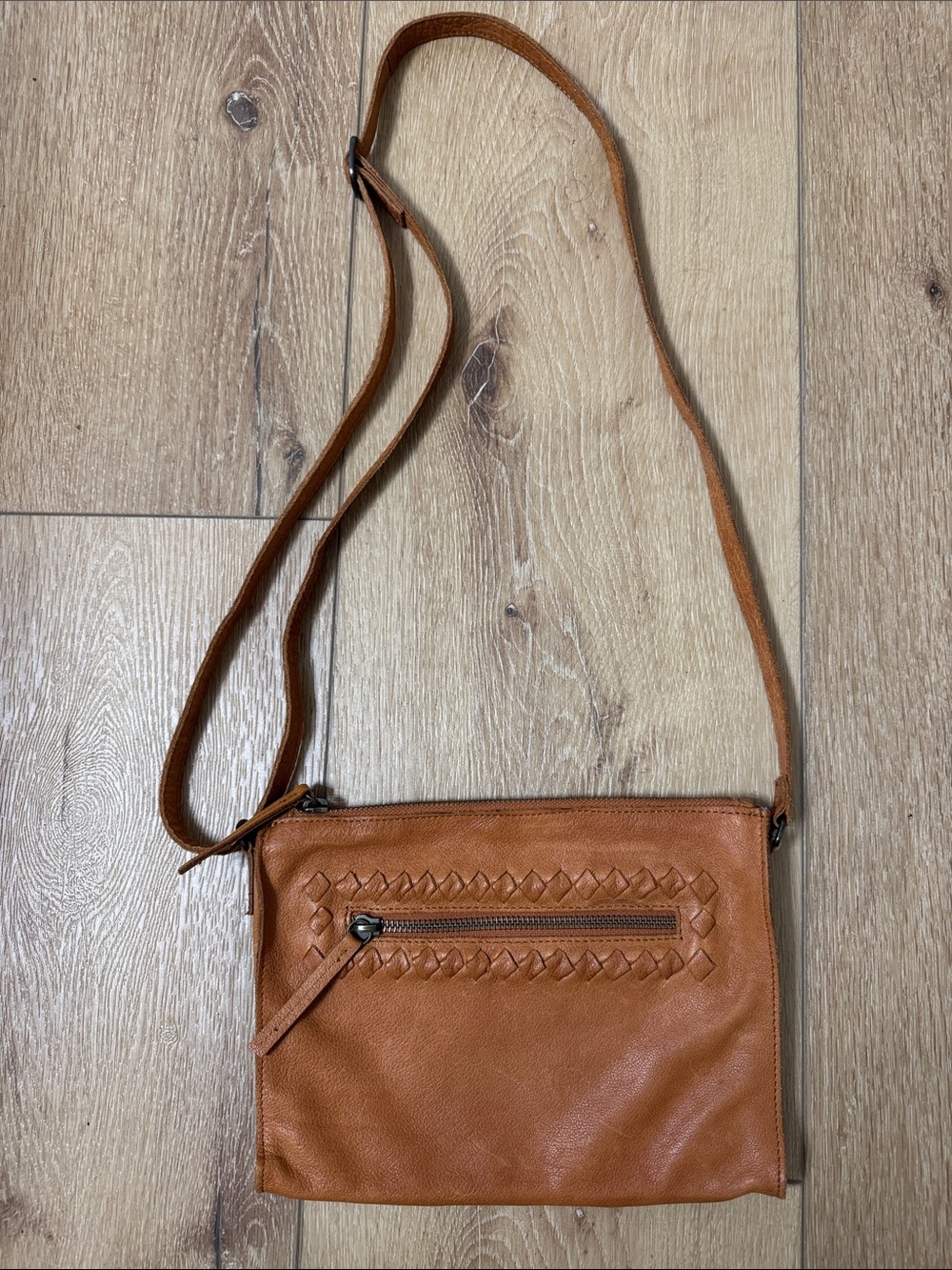 Day & Mood Sting Crossbody Bag in Cognac Leather Woven Leather Detail Like  New